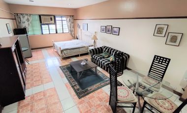 Very Large Convenient 45sqm 1BR Apartment unit for rent in Pasay City