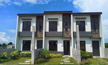 Near SM & Robinsons. 2 Bedroom Townhouse for Sale in Dasmarinas Cavite.