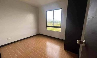 Near SM & Robinsons. 2 Bedroom Townhouse for Sale in Dasmarinas Cavite.