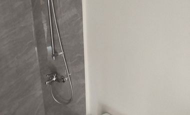 2 Bedrroms 1 Toilet and Bath For Sale In Laspinas