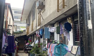 Old House Apartment for Sale in Mandaluyong
