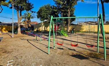 Casa en Arriendo en Dillu a cuadras de Av. Laguna Sur
