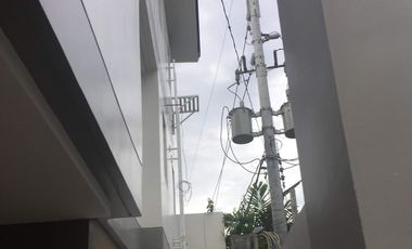 House in La Verandilla Homes, congressional Ave Ext., Quezon City