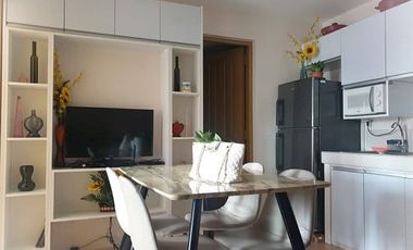 Fully Furnished 2 BR unit with Car Park Selling Below Market Value at 8 Spatial