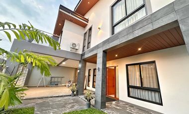 FULLY FURNISHED HOUSE AND LOT FOR SALE IN BF RESORT VILLAGE LAS PINAS CITY