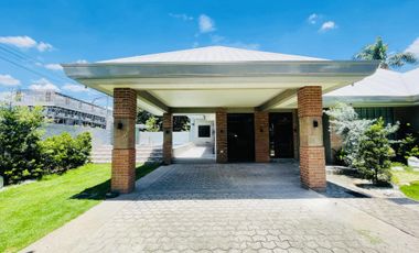 MODERN HOUSE IN ANGELES CITY NEAR CLARK