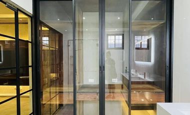 MODERN HOUSE IN ANGELES CITY NEAR CLARK