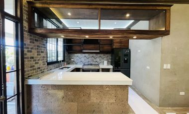 MODERN HOUSE IN ANGELES CITY NEAR CLARK