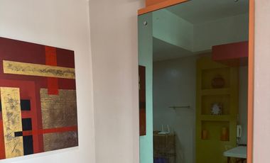 Rush sale University Tower 1 moret street Sampaloc metro Manila