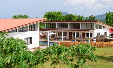 Resort Studio Apartment With Pool Puerto Princesa Palawan Near Beach
