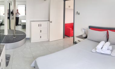 SU12 New High-Tech Condo Apartment Swimming Pool Prime Location SM Angeles City