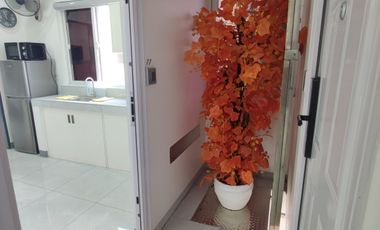 SU11 New High-Tech Condo Apartment Swimming Pool Prime Location SM Angeles City