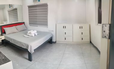 SU11 New High-Tech Condo Apartment Swimming Pool Prime Location SM Angeles City