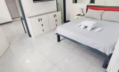 SU11 New High-Tech Condo Apartment Swimming Pool Prime Location SM Angeles City