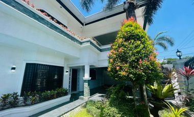 AMERICAN STYLE HOUSE WITH BIG LOT IN ANGELES CITY NEAR CLARK