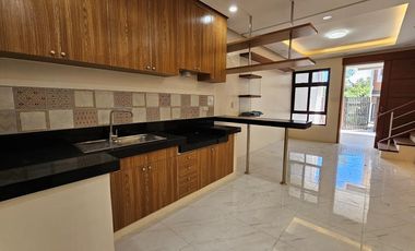 AFFORDABLE TOWNHOUSE IN TOWN IN COUNTRY BACOOR CAVITE
