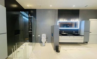 BIG HOUSE WITH POOL IN PAMPANGA NEAR SM MALL