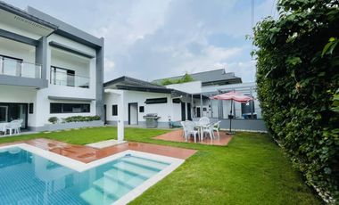 BIG HOUSE WITH POOL IN PAMPANGA NEAR SM MALL