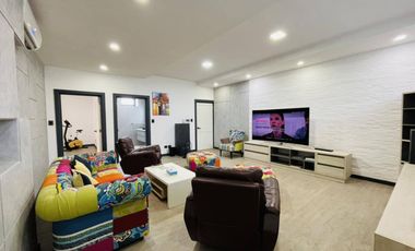 BIG HOUSE WITH POOL IN PAMPANGA NEAR SM MALL