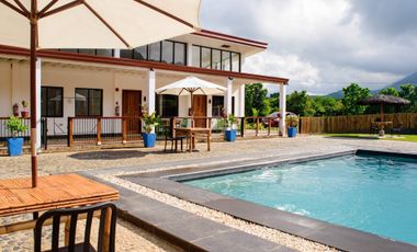 Resort Style Studio Apartment With Pool Near Nagtabon Beach Puerto Princesa