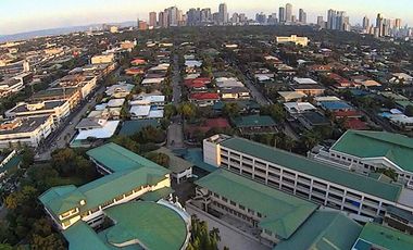 North Greenhills Lot with Old House
