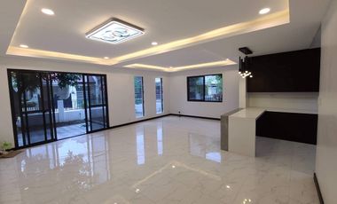 Renovated Modern Bungalow House in BF Homes, Paranaque City