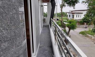 FULLY FURNISHED TWO STOREY HOUSE WITH POOL IN ANGELES CITY NEAR CLARK