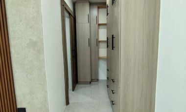 MODERN HOUSE IN ANGELES CITY NEAR MARQUEE MALL AND NLEX