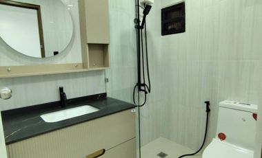 MODERN HOUSE IN ANGELES CITY NEAR MARQUEE MALL AND NLEX