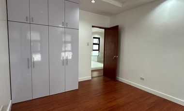 FOR SALE FOUR 4 BEDROOM STUNNING MODERN DESIGN HOUSE IN MARCELO GREENPARANAQUE