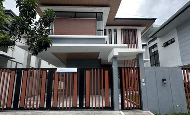 FOR SALE FOUR 4 BEDROOM STUNNING MODERN DESIGN HOUSE IN MARCELO GREENPARANAQUE