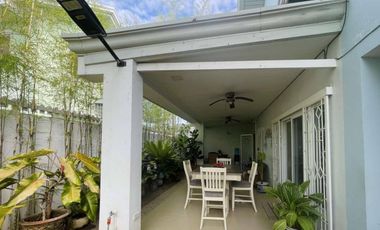 For Sale: Pre Owned Well Maintained Corner Lot House in Angeles City near Clark