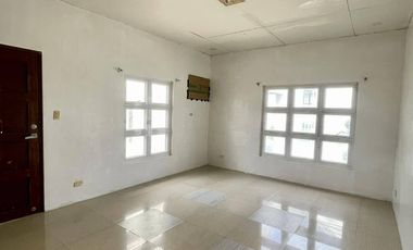 BUNGALOW HOUSE WITH SPACIOUS LAWN IN ANGELES CITY NEAR SM MALL