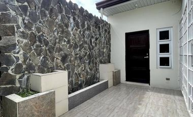 BUNGALOW HOUSE WITH SPACIOUS LAWN IN ANGELES CITY NEAR SM MALL