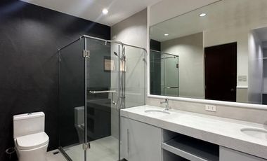 HOUSE FOR SALE CONTEMPORARY DESIGN TWO STOREY IN PARANAQUE