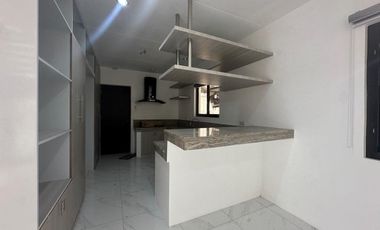 HOUSE FOR SALE CONTEMPORARY DESIGN TWO STOREY IN PARANAQUE