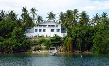 Beach resort type property for sale in Sandingan Loon Bohol Lot area 4324 sqm