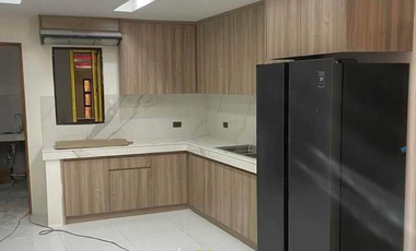 For Sale 4 Bedroom in Lazaro- Soriano Compound, Quezon City