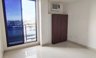 New Studio Apartment in Quiet Mandaluyong Neighborhood
