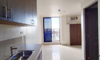 New Studio Apartment in Quiet Mandaluyong Neighborhood