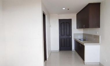 New Studio Apartment in Quiet Mandaluyong Neighborhood