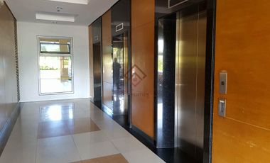FOR SALE Spacious 1 Bedroom Unit in East Bay Residences Tower 1 in Sucat Muntinl