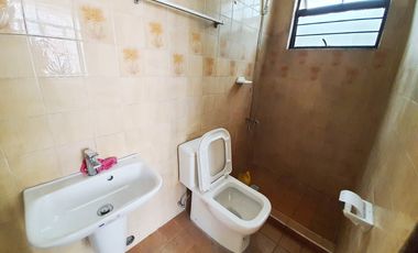 3 Bedroom corner Apartment for rent Libertad LRT right across Victory Pasay Mall