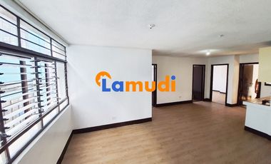 3 bedroom corner apartment with 2 toilets for rent near Pasay Libertad LRT
