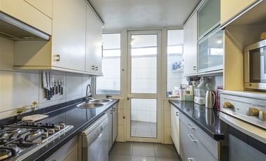 Departamento en Arriendo en avenida manquehue norte 800