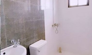 EH-1102: 6 Door Town Houses For Sale!