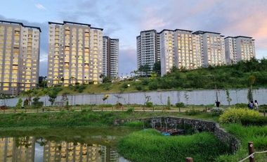 Fully furnished 2Bdrms/2bathrms condo unit for rent inside D'Heights Clark F.Z.