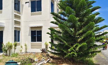 it's a new Single detached residential house and lot.