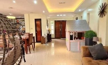 5 BEDROOM SEMI FURNISHED HOUSE AND LOT IN TALAMBAN, CEBU CITY FOR SALE