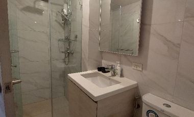 For Sale! Fully-furnished 1-bedroom loft at Mandani Bay
